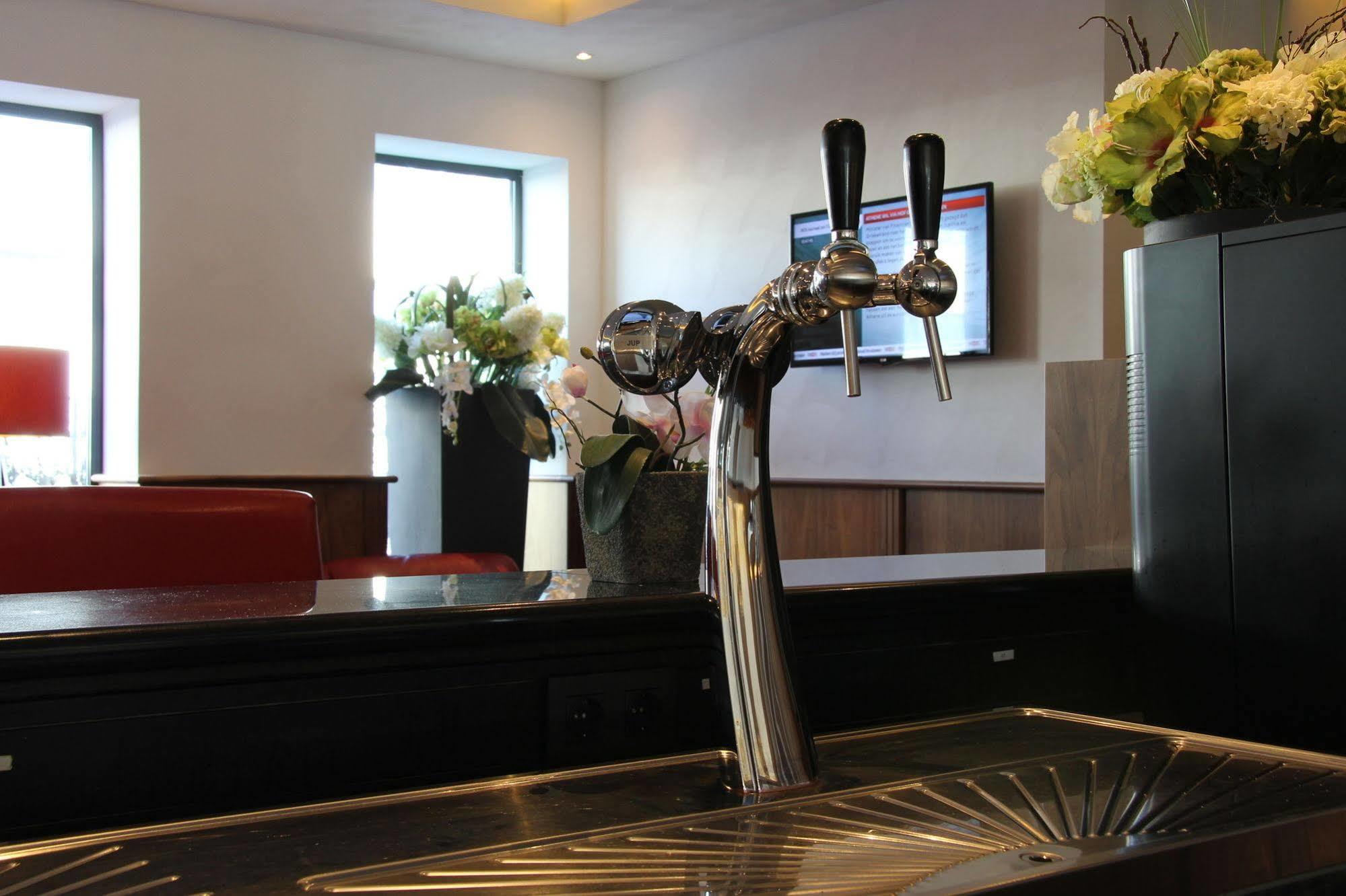 Bastion Hotel Amsterdam Airport Хоофддорп Экстерьер фото
